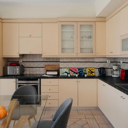 Nefeli City Apartments Pátra Eksteriør bilde