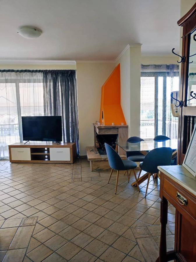 Nefeli City Apartments Pátra Eksteriør bilde