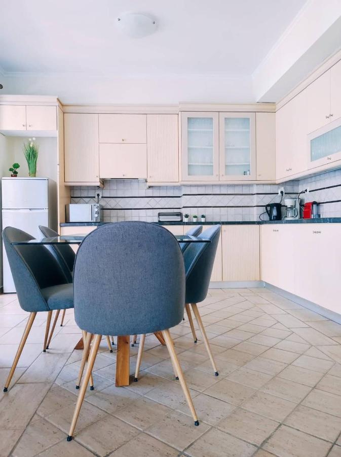 Nefeli City Apartments Pátra Eksteriør bilde