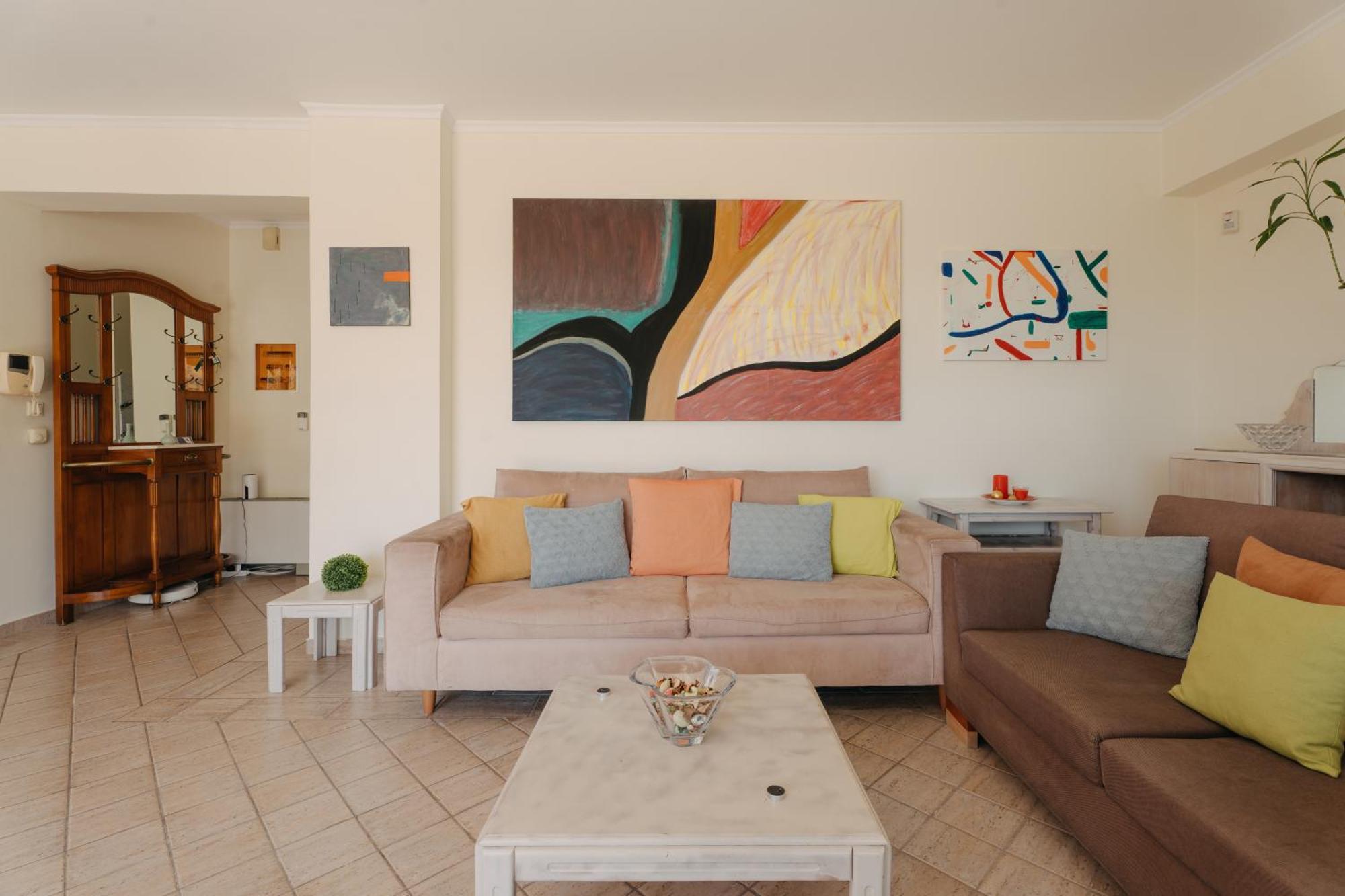 Nefeli City Apartments Pátra Eksteriør bilde