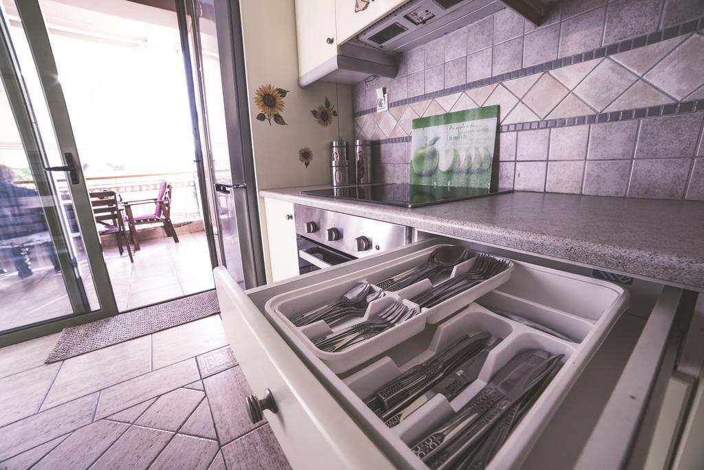 Nefeli City Apartments Pátra Eksteriør bilde